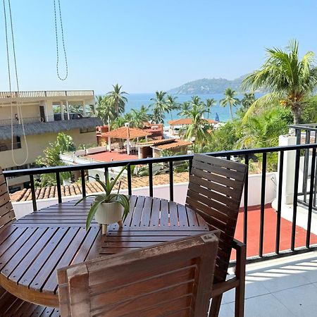 Hotel Villas Ema Zihuatanejo Exterior photo